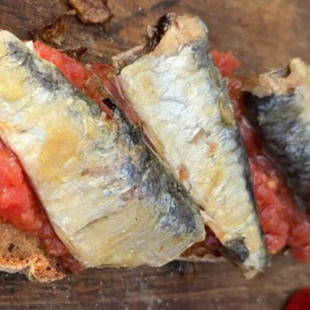 PAN CON TOMATE WITH GRILLED SARDINES Image 1