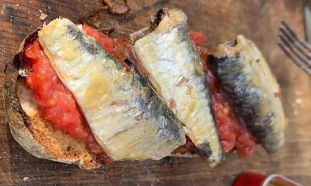 PAN CON TOMATE WITH GRILLED SARDINES Image 2